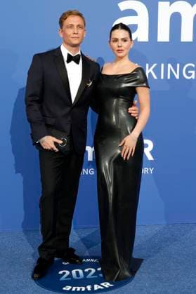 Matthias Schweighöfer and Ruby O Fee at the 29 amfAR Gala Cannes at the Festival de Cannes 2023 76 Cannes International Film Festival at HÃ tel du Cap Eden Roc Antibes, 25 05 2023 Foto:xD.xBedrosianx xFuturexImage
