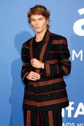 Jordan Barrett at the 29 amfAR Gala Cannes in the framework of the Festival de Cannes 2023 76 Cannes International Film Festival at the HÃ tel du Cap Eden Roc Antibes, 25 05 2023 Foto:xD.xBedrosianx xFuturexImage