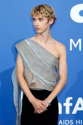 Troye Sivan at the 29 amfAR Gala Cannes as part of the Festival de Cannes 2023 76 Cannes International Film Festival at HÃ tel du Cap Eden Roc Antibes, 25 05 2023 Foto:xD.xBedrosianx xFuturexImage