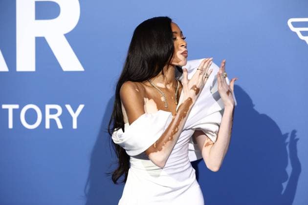 May 25, 2023, Antibes, Cote d Azur, France: WINNIE HARLOW attends the amfAR Gala during the 76th Annual Cannes Film Festival at Palais des Festivals on May 25, 2023 in Cannes, France Antibes France - ZUMAc179 20230525_zep_c179_201 Copyright: xMickaelxChavetx