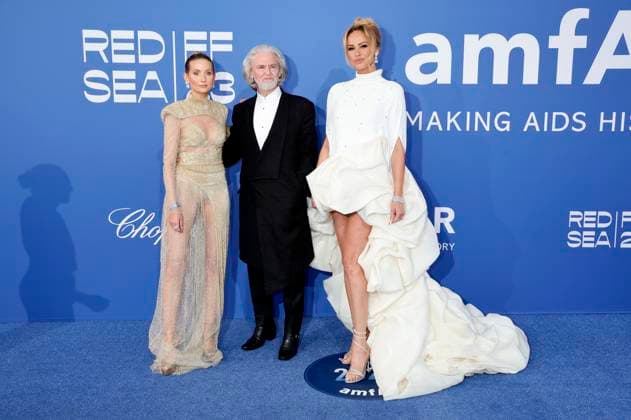 Anna Hiltrop, Hermann Buhlbecker and Adriana SklenarikÃ²va Karembeu at the 29 amfAR Gala Cannes in the framework of the Festival de Cannes 2023 76 Cannes International Film Festival at HÃ tel du Cap Eden Roc Antibes, 25 05 2023 Foto:xD.xBedrosianx xFuturexImage