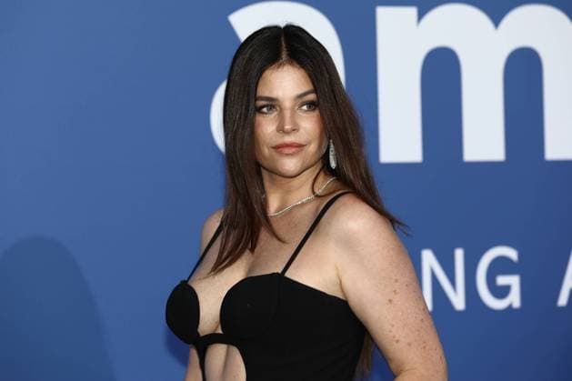 May 25, 2023, Antibes, Cote d Azur, France: JULIA RESTOIN ROITFELD attends the amfAR Gala during the 76th Annual Cannes Film Festival at Palais des Festivals on May 25, 2023 in Cannes, France Antibes France - ZUMAc179 20230525_zep_c179_335 Copyright: xMickaelxChavetx