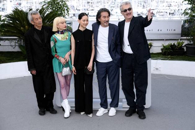 76th Cannes Film Festival 2023, Photocall film Perfect Days . Pictured: Min Tanaka, Aoi Yamada, Arisa Nakano, KÅji Yakusho, Wim Wenders  Copyright: xAlbertoxTerenghi PoolxPhotoxEvenx xPoolxPhotoxEventsx01x IPA_IPA38234232