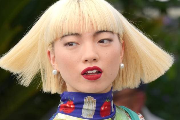 Aoi YamadaNakano CELEBRITES : 76 eme festival de Cannes - Red Carpet du film Â« Perfect Days Â» - Cannes - 26 05 2023 NorbertScanella Panoramic 