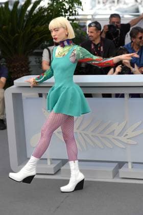 Aoi Yamada CELEBRITES : 76 eme festival de Cannes - Red Carpet du film Â« Perfect Days Â» - Cannes - 26 05 2023 NorbertScanella Panoramic 