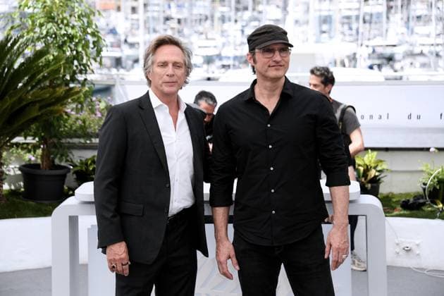 76th Cannes Film Festival 2023, Photocall film Hypnotic . Pictured: William Fichtner, Robert Rodriguez  Copyright: xAlbertoxTerenghi PoolxPhotoxEvenx xPoolxPhotoxEventsx01x IPA_IPA38237125