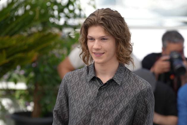Samuel Kircher CELEBRITES : 76 eme festival de Cannes - Red Carpet du film Â« L ete Dernier (Last Summer) Â» - Cannes - 26 05 2023 NorbertScanella Panoramic 