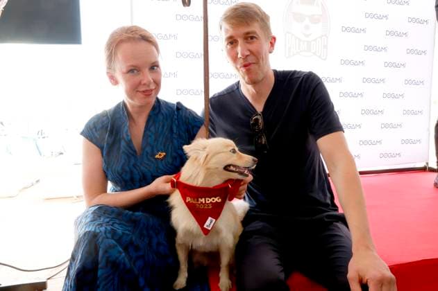 Alma Pöysti and Jussi Vatanen at the presentation of the Palm Dog Award 2023 to film dog Bijou at the Festival de Cannes 2023 76 Cannes International Film Festival Cannes, 26 05 2023. Foto:xD.xBedrosianx xFuturexImage