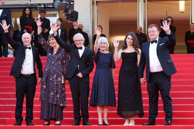 Paul Laverty, Rebecca O Brien, Director Ken Loach, Lesley Ashton, Ebla Mari, Dave Turner at the premiere of the feature film The Old Oak at the Festival de Cannes 2023 76 Cannes International Film Festival at the Palais des Festivals Cannes, 26 05 2023. Foto:xD.xBedrosianx xFuturexImage