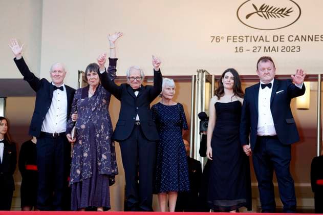 Paul Laverty, Rebecca O Brien, Director Ken Loach, Lesley Ashton, Ebla Mari, Dave Turner at the premiere of the feature film The Old Oak at the Festival de Cannes 2023 76 Cannes International Film Festival at the Palais des Festivals Cannes, 26 05 2023. Foto:xD.xBedrosianx xFuturexImage