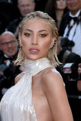 76th Cannes Film Festival 2023, Red carpet film The Old Oak. Pictured: Model Roz  Copyright: xAlbertoxTerenghi PoolxPhotoxEvenx xPoolxPhotoxEventsx01x IPA_IPA38246450