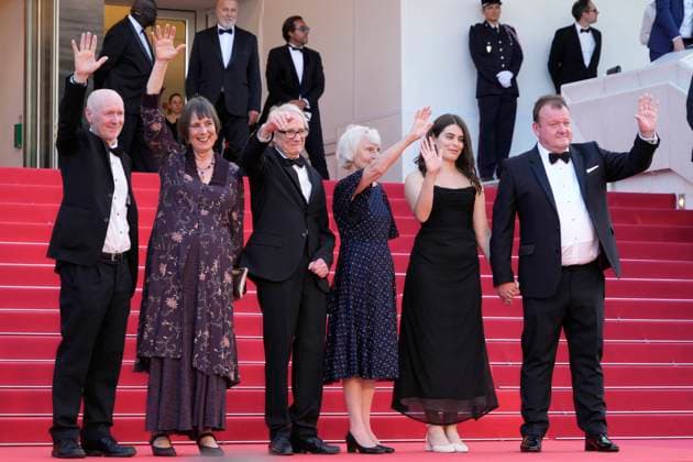 Photo IPP Daniele Cifala™ Cannes 26 05 2023 The Old Oak Red Carpet The 76th Annual Cannes Film Festival in the photo Scottish writer Paul Laverty, British producer Rebecca O brien, British film director Ken Loach, Syrian actress Ebla Mari and British actor Dave Turner Italy Photo Press World Copyright  0