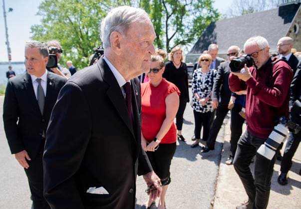 May 26, 2023, L IIe-Perrot, PQ, Canada: Former Prime Minister Jean Chretien arrives for the funeral of former Liberal cabinet minister Marc Lalonde in L IIe-Perrot, west of Montreal, Friday, May 26, 2023. L IIe-Perrot Canada  - ZUMAc35_ 20230526_zaf_c35_038 Copyright: xGrahamxHughesx