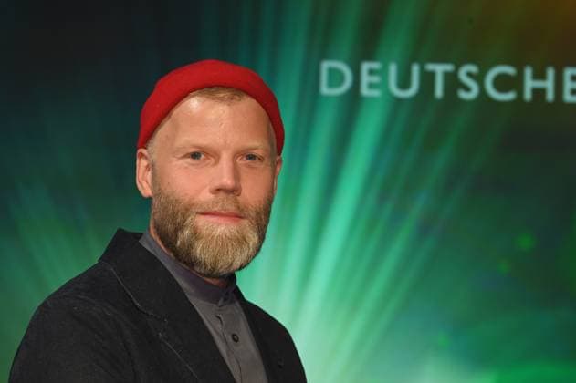 Cinematographer Tim Kuhn wins Best Camera Fiction Screen Image design of the fourth episode of Luden - Könige der Reeperbahn will be presented with the 33 German Camera Award, the most prestigious award for cinematographers and editors.