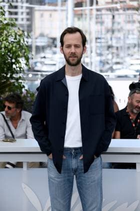76th Cannes Film Festival 2023, Photocall film L AbbÃ Pierre . Pictured: Benjamin Lavernhe  Copyright: xAlbertoxTerenghi PoolxPhotoxEvenx xPoolxPhotoxEventsx01x IPA_IPA38264531