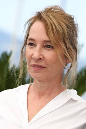 Festival International du Film de Cannes. Photocall du film L abbe Pierre - une vie de combats . 76th Cannes Film Festival. Photocall with cast of the film L abbe Pierre - une vie de combats . Emmanuelle Bercot. 292697 2023-05-27 Cannes France  Copyright: xIsabellexVautierx xStarfacex STAR_292697_005