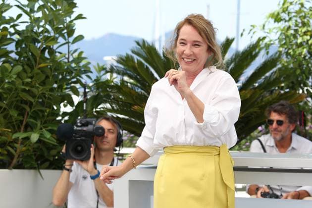 Festival International du Film de Cannes. Photocall du film L abbe Pierre - une vie de combats . 76th Cannes Film Festival. Photocall with cast of the film L abbe Pierre - une vie de combats . Emmanuelle Bercot. 292697 2023-05-27 Cannes France  Copyright: xIsabellexVautierx xStarfacex STAR_292697_034