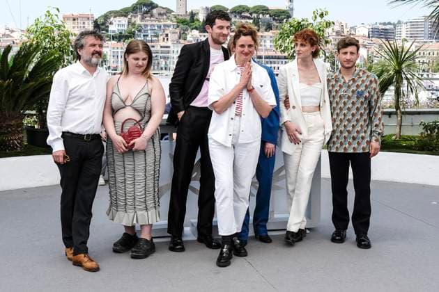 Carlo Cresto Dina, Lou Roy Lecollinet, Josh O Connor, Alice Rohrwacher, Alba Rohrwacher, Carol Duarte and Vincenzo Nemolato at the photocall for the feature film La Chimera at the Festival de Cannes 2023 76 Cannes International Film Festival at the Palais des Festivals Cannes, 27 05 2023. Foto:xD.xBedrosianx xFuturexImage
