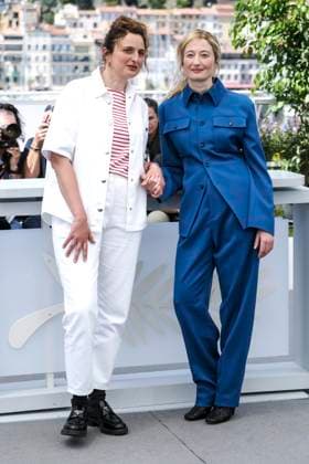 Alice Rohrwacher and Alba Rohrwacher at the photocall for the feature film La Chimera at the Festival de Cannes 2023 76 Cannes International Film Festival at the Palais des Festivals Cannes, 27 05 2023. Foto:xD.xBedrosianx xFuturexImage
