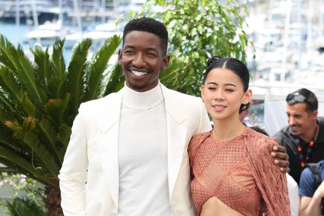 76e Festival International du Film de Cannes. Photocall. 76th Cannes Film Festival. Photocall with cast of the film Elemental . Mamoudou Athie and Leah Lewis. 292714 2023-05-27 Cannes France  Copyright: xIsabellexVautierx xStarfacex STAR_292714_153