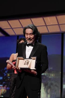 76e Festival International du Film de Cannes. 76th International Cannes Film Festival. Ceremonie de cloture. 75th International Cannes Film Festival. Closing ceremony. Prix d interpretation masculine 292723 2022-05-27 Cannes France Yakusho, Koji  Copyright: xSergexArnalx xStarfacex STAR_292723_004