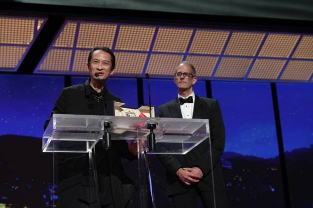 76e Festival International du Film de Cannes. 76th International Cannes Film Festival. Ceremonie de cloture. 75th International Cannes Film Festival. Closing ceremony. Prix de la mise en scene 292723 2022-05-27 Cannes France Tran Anh Hung  Copyright: xSergexArnalx xStarfacex STAR_292723_013