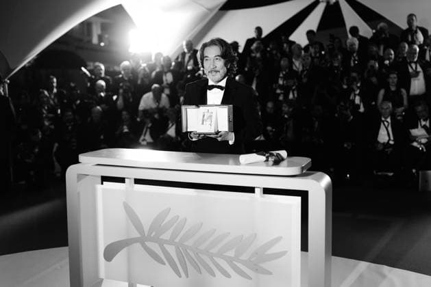 76e Festival International du Film de Cannes. Photocall des laureats. 76th International Cannes Film Festival. Photocall with winners Prix d interpretation massucline 292722 2023-05-27 Cannes France Yakusho, Koji  Copyright: xTerencexBaelenx STAR_292722_013
