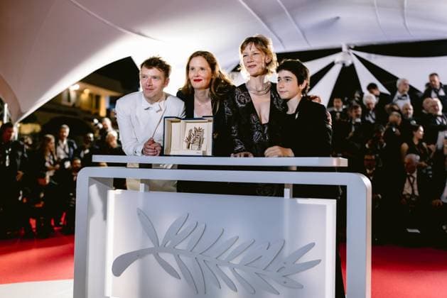 Internationale Filmfestspiele von Cannes, Sandra Hüller 76e Festival International du Film de Cannes. Photocall des laureats. 76th International Cannes Film Festival. Photocall with winners Palme d Or pour Anatomie d une chute 292722 2023-05-27 Cannes France Triet, Justine; Huller, Sandra; Reinartz, Antoine; Machado Graner, Milo  Copyright: xTerencexBaelenx STAR_292722_019