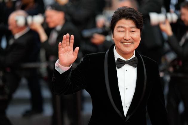 The Elemental Red Carpet Premiere at the 76th Edition of the Cannes Film Festival Song Kang-ho attends the movie screening and red carpet event for Elemental , directed by Peter Sohn, during the 76th edition of the Cannes Film Festival on May 27 2023, in Cannes, France Cannes Palace of Festivals and Congresses of Cannes Cannes France Copyright: xAlexandraxFechetex _ADR8870