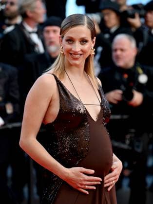 Entertainment Bilder des Tages 76th Cannes Film Festival 2023, evening 12 - Red Carpet Elemental and Closing Ceremony. In the photo Virna Toppi  Copyright: xSimonexComix xipa-agency.netx xPoolxPhotoxEventsx01x IPA_IPA38283159