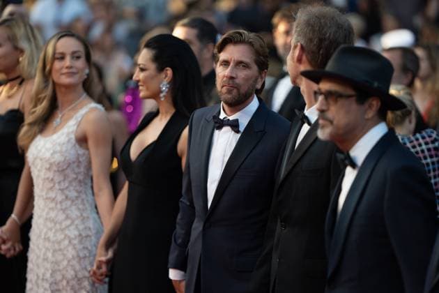 Elemental Screening and Closing Ceremony Red Carpet - The 76th Annual Cannes Film Festival CANNES, FRANCE - MAY 27: (L-R) Jury members Paul Dano, Julia Ducournau, Brie Larson, Maryam Touzani, President of the Jury Ruben Ostlund, Damian Szifron, and Atiq Rahimi attend the Elemental screening and closing ceremony red carpet during the 76th annual Cannes film festival at Palais des Festivals on May 27, 2023 in Cannes, France Cannes France  Copyright: xLucaxCarlinox originalFilename: carlino-notitle230527_np6IT.jpg