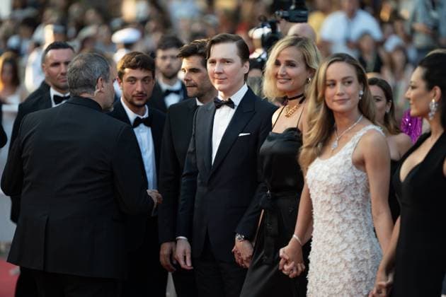 Elemental Screening and Closing Ceremony Red Carpet - The 76th Annual Cannes Film Festival CANNES, FRANCE - MAY 27: (L-R) Jury members Paul Dano, Julia Ducournau, Brie Larson, Maryam Touzani, President of the Jury Ruben Ostlund, Damian Szifron, and Atiq Rahimi attend the Elemental screening and closing ceremony red carpet during the 76th annual Cannes film festival at Palais des Festivals on May 27, 2023 in Cannes, France Cannes France  Copyright: xLucaxCarlinox originalFilename: carlino-notitle230527_npBTZ.jpg