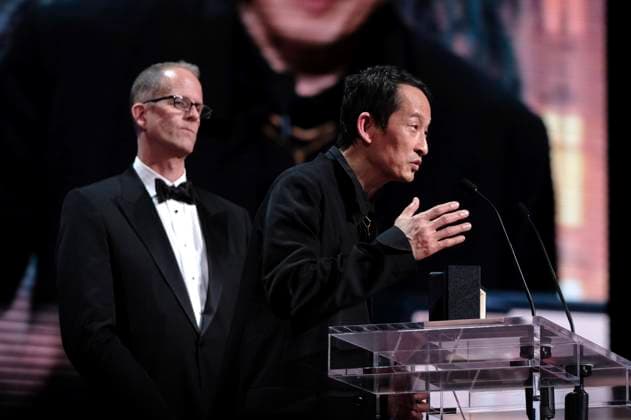 Pete Docter and Tran Anh Hung with the award for best director for La passion de Dodin Bouffant at the award ceremony at the Festival de Cannes 2023 76 Cannes International Film Festival at the Palais des Festivals Cannes, 27 05 2023 Foto:xD.xBedrosianx xFuturexImage