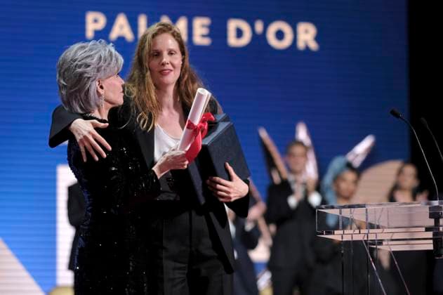 Jane Fonda and Justine Triet at the award ceremony at the Festival de Cannes 2023 76 Cannes International Film Festival at the Palais des Festivals Cannes, 27 05 2023. Foto:xD.xBedrosianx xFuturexImage