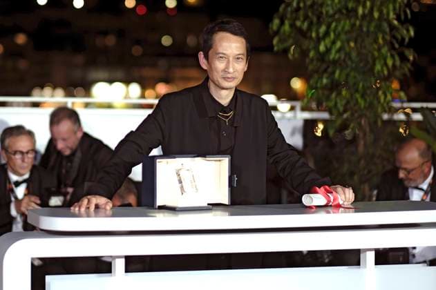 Tran Anh Hung with the best director award for La passion de Dodin Bouffant at the photocall with the award winners at the Festival de Cannes 2023 76 Cannes International Film Festival at the Palais des Festivals Cannes, 27 05 2023. Foto:xD.xBedrosianx xFuturexImage