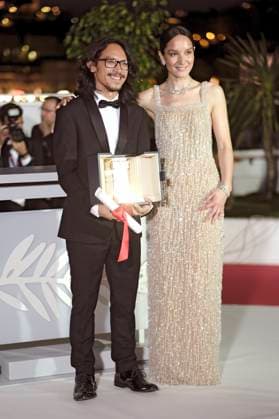 Pham Thien An with the Golden Camera for Inside the Yellow Cocoon Shell and Anais Demoustier at the photocall with the award winners at the Festival de Cannes 2023 76 Cannes International Film Festival at the Palais des Festivals Cannes, 27 05 2023. Foto:xD.xBedrosianx xFuturexImage