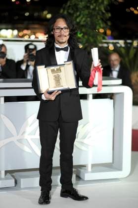 Pham Thien An with the Golden Camera for Inside the Yellow Cocoon Shell at the photocall with the award winners at the Festival de Cannes 2023 76 Cannes International Film Festival at the Palais des Festivals Cannes, 27 05 2023. Foto:xD.xBedrosianx xFuturexImage