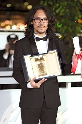 Pham Thien An with the Golden Camera for Inside the Yellow Cocoon Shell at the photocall with the award winners at the Festival de Cannes 2023 76 Cannes International Film Festival at the Palais des Festivals Cannes, 27 05 2023. Foto:xD.xBedrosianx xFuturexImage