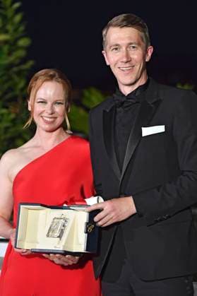 Alma Pöysti and Jussi Vatanen with the Jury Prize for Fallen Leaves representing Aki Kaurismäki at the Photocall with the Laureates at the Festival de Cannes 2023 76 Cannes International Film Festival at the Palais des Festivals Cannes, 27 05 2023. Foto:xD.xBedrosianx xFuturexImage