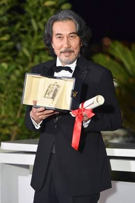 Koji Yakusho with the best actor award in Perfect Days at the photocall with the award winners at the Festival de Cannes 2023 76 Cannes International Film Festival at the Palais des Festivals Cannes, 27 05 2023. Foto:xD.xBedrosianx xFuturexImage