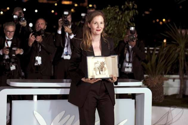 Justine Triet with the Palme dOr for best film Anatomie d™une chute at the photocall with the winners at the Festival de Cannes 2023 76 Cannes International Film Festival at the Palais des Festivals Cannes, 27 05 2023. Foto:xD.xBedrosianx xFuturexImage