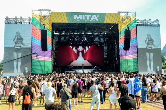 RIO DE JANEIRO, RJ - 28.05.2023: SEGUNDO DIA DO MITA NO RIO DE JANEIRO - Photos during the Rio de Janeiro edition of MITA, Music is the Answer, this Sunday (28), at the Jockey Clube, in Jardim Botânico, a neighborhood in the south of the capital. In the photo, the singer Sabrina Carpenter. x2380267x  Belga