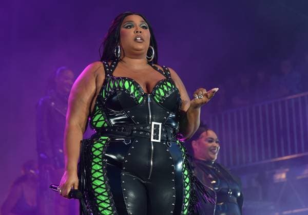 May 27, 2023, NAPA, CA, USA: Lizzo performs on Day 2 of BottleRock Napa Valley Music Festival at Napa Valley Expo on May 27, 2023 in Napa, California. NAPA USA - ZUMAs181 20230527_zea_s181_231 Copyright: xCaseyxFlaniganx