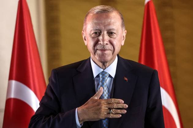 Bilder des Jahres 2023, News 05 Mai News Themen der Woche KW21 TURKEY, ANKARA - MAY 29, 2023: Incumbent president Recep Tayyip Erdogan finishes his speech in front of the Presidential Palace as supporters celebrate him heading the poll with more than 52% against his rival Kemal Kilicdaroglu during the 2023 Turkish presidential election. Valery Sharifulin TASS  59483151