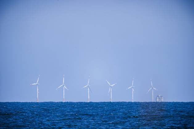 Windraeder des Offshore-Windpark EnBW Baltic 1 stehen 16km vor Kueste der Halbinsel Fischland-Darâˆöü-Zingst (Mecklenburg-Vorpommern). Zingst, 29.05.2023 Zingst Deutschland *** Wind turbines of the offshore wind farm EnBW Baltic 1 stand 16km off the coast of the peninsula Fischland Darâˆöü Zingst Mecklenburg Vorpommern Zingst, 29 05 2023 Zingst Germany Copyright: xThomasxTrutschel photothek.dex