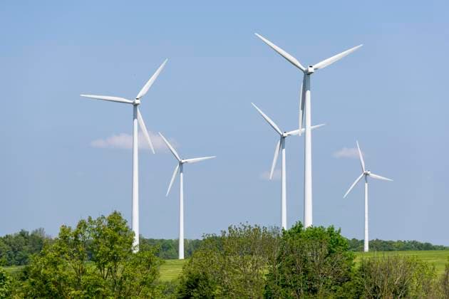  Symbolbild Windenergie, Energiewende, Windpark, Windkraftanlage, Windräder, Schwäbische Alb, Baden-Württemberg *** Symbol image Wind energy, Energy transition, Wind farm, Wind turbine, Wind turbines, Swabian Alb, Bathing Württemberg Copyright: imageBROKER/Lilly ibltke09310455.jpg
