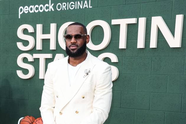 Los Angeles Premiere Of Peacock s Shooting Stars American professional basketball player LeBron James arrives at the Los Angeles Premiere Of Peacock s Shooting Stars held at the Regency Village Theatre on May 31, 2023 in Westwood, Los Angeles, California, United States. Regency Village Theatre, Westwood, Los Angeles, California California United States  Copyright: xImagexPressxAgencyx originalFilename: collin-losangel230531_npxAV.jpg