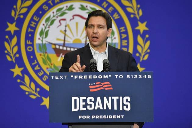 News Themen der Woche KW22 News Bilder des Tages June 1, 2023, Manchester, New Hampshire, United States: Governor of Florida Ron DeSantis speaks at his campaign event about the Bipartisan agreement on the debt ceiling and criticizes the deal. Governor of Florida Ron DeSantis delivers remarks at the Our Great American Comeback Tour campaign event at Manchester Community College in Manchester. Governor of Florida Ron DeSantis is running for President of the United States in the 2024 Election. Manchester United States - ZUMAs197 20230601_zaa_s197_315 Copyright: xKylexMazzax
