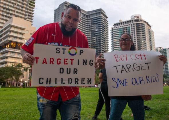 June 1, 2023, Miami, Florida, USA: June 6, 2023, Miami, FL: MAGA rapper Forgiato Blow poses with a sign during a religious, anti-LGBTQ protest in front of a Midtown Miami Target as part of a boycott of the department store s selling pro-LGBTQ merchandise during LGBTQ Pride Month. Miami USA - ZUMAg216 20230601_znp_g216_011 Copyright: xDominicxGwinnx