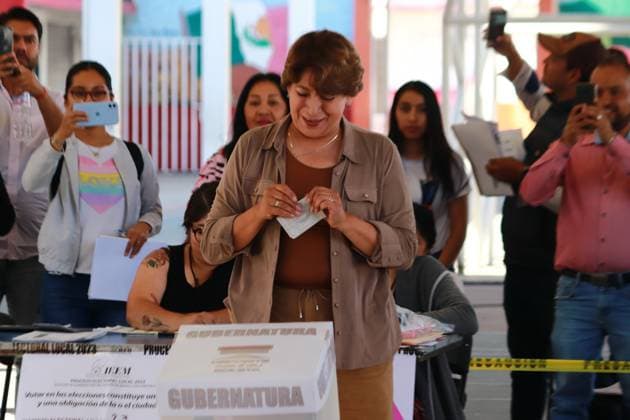 June 04, 2023 in Texcoco, State of Mexico, Mexico: The candidate for the Governor of the State of Mexico for the MORENA party (National Regeneration Movement); Delfina Gomez, casts her vote at the ballot box in the Municipality of Texcoco. June 04, 2023 in Texcoco, Mexico. Texcoco Mexico - ZUMAe321 20230604_zia_e321_179 Copyright: xCarlosxSantiagox